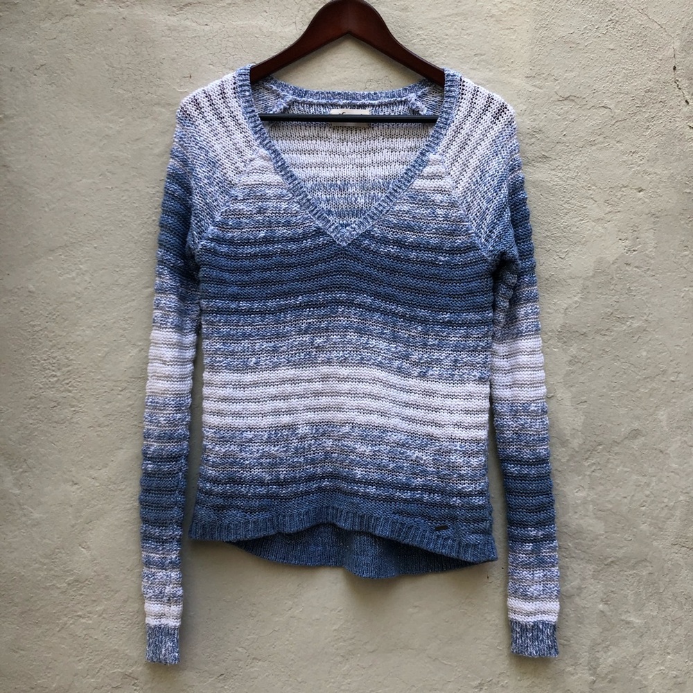 HOLLISTER sweater size S blue white
